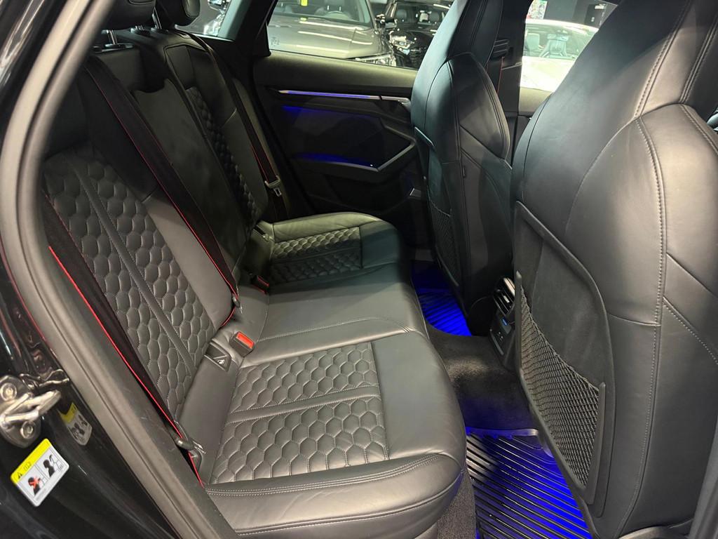 Audi RS3 Sportback 2.5 TFSI quattro 400PK|Pano|Keyless|Headu, Automaat, 12 maanden, Gebruikt, RS3