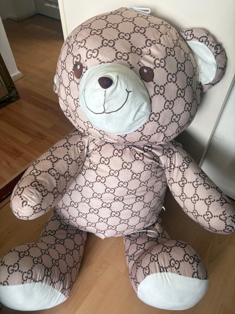 Grote Gucci teddybeer - Uniek en decoratief, Overige merken, Overige karakters, Beer, Ophalen of Verzenden