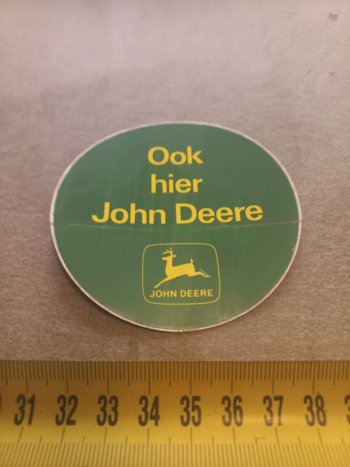 John Deere Sticker - "Ook hier John Deere", Ophalen of Verzenden, Zo goed als nieuw