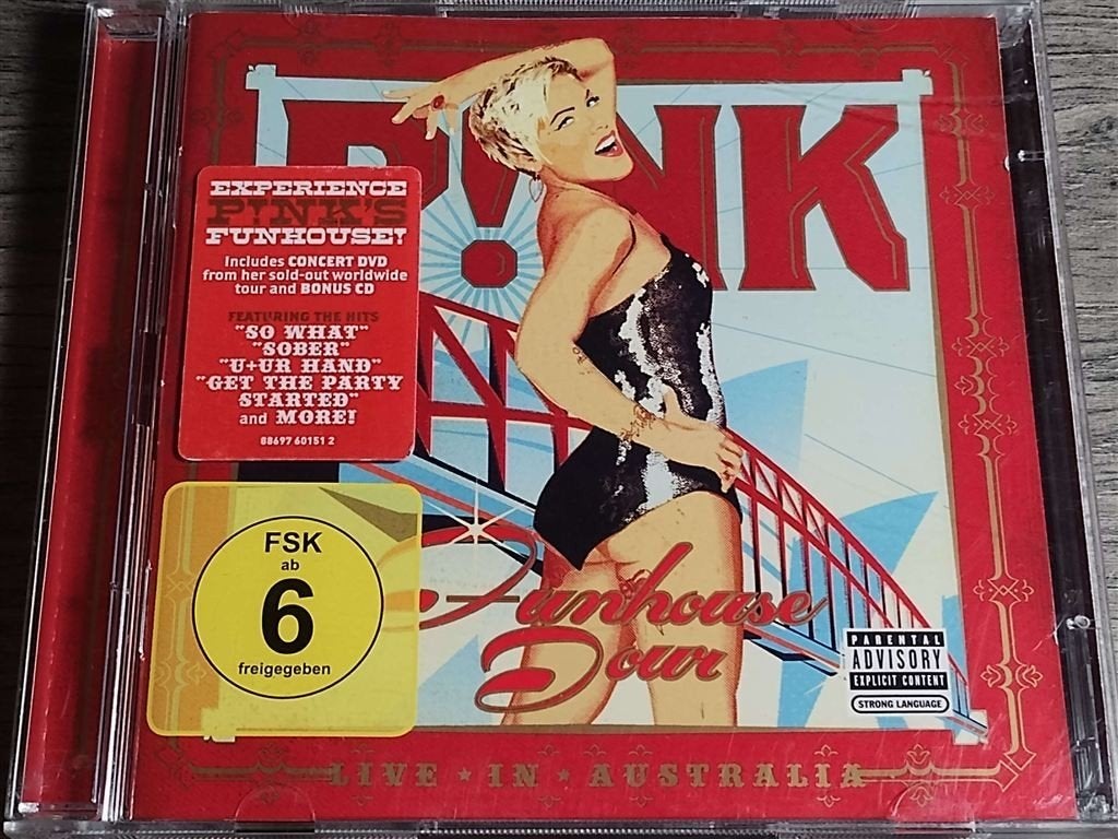 Pink‎– Funhouse Tour - Live In Australia [CD + DVD], Ophalen of Verzenden, Gebruikt, Pop