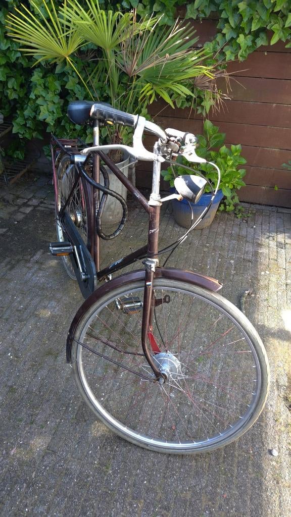 Herenfiets inclusief slot en werkend licht, Ophalen