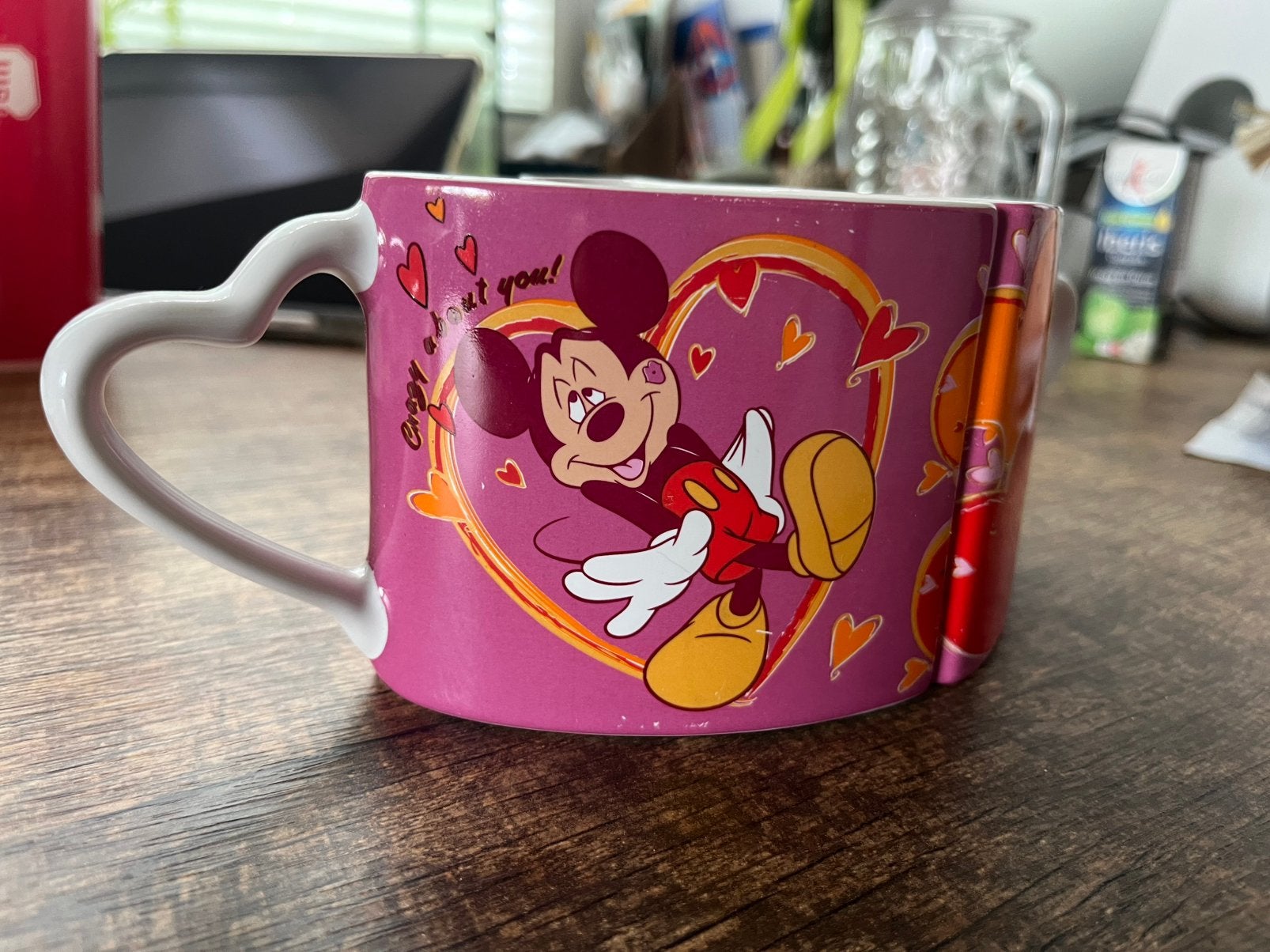 Disneyland Paris Mickey en Minnie Mouse moken hartvormig, Ophalen of Verzenden, Mickey Mouse, Zo goed als nieuw, Servies