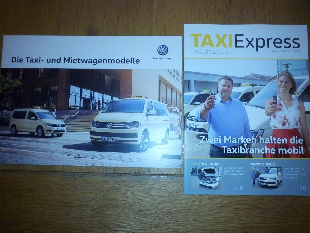 2x Volkswagen Taxi brochure folder 2018: T6 Bus + Caddy Taxi, Ophalen of Verzenden, Zo goed als nieuw, Volkswagen