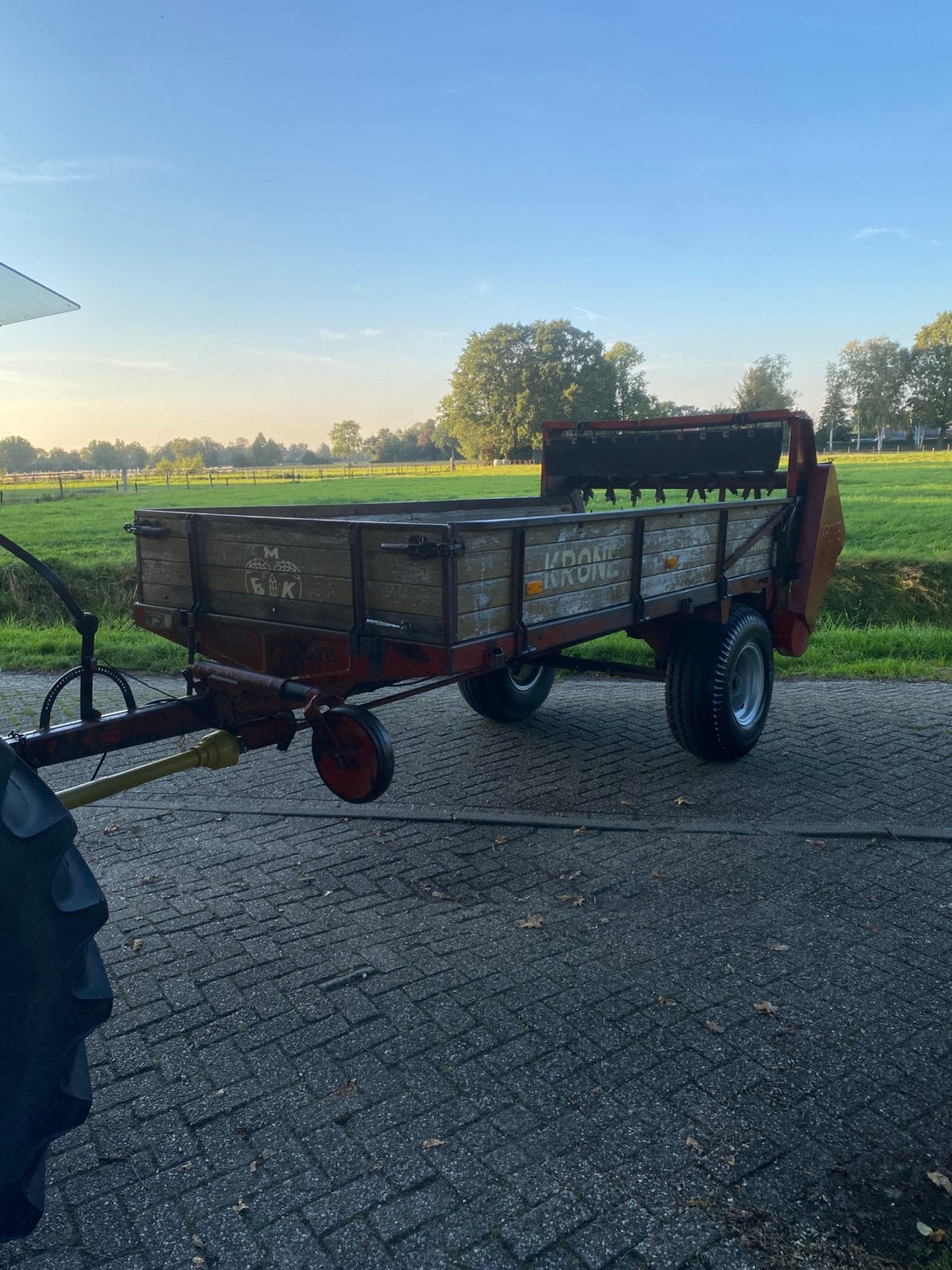 Krone optimat 3000 mest verspreider, Ophalen