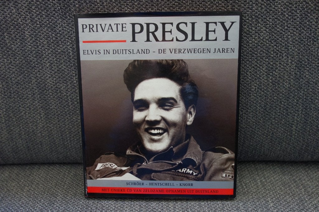 Boek Elvis in Duitsland Private Presley, Ophalen of Verzenden, Zo goed als nieuw