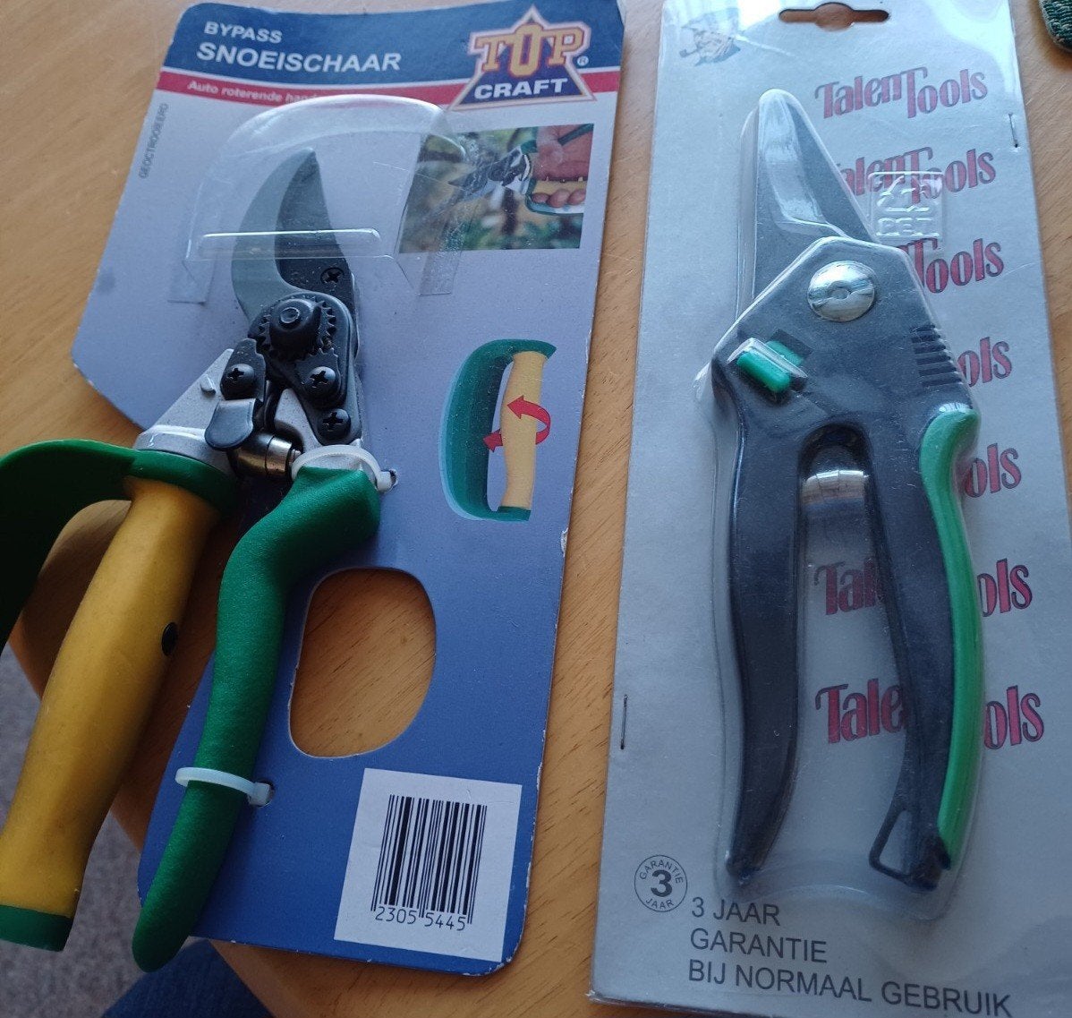 te koop 2 nieuwe snoei scharen per stuk voor 10 euro, Ophalen, Nieuw, Minder dan 20 mm
