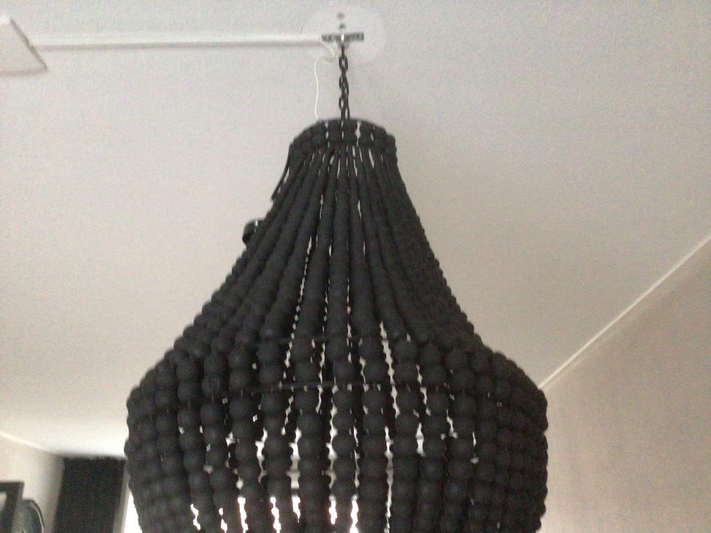 Zwarte houten kralen hanglamp - Bohemian stijl, Huis en Inrichting, Lampen | Hanglampen, Ophalen of Verzenden, Zo goed als nieuw