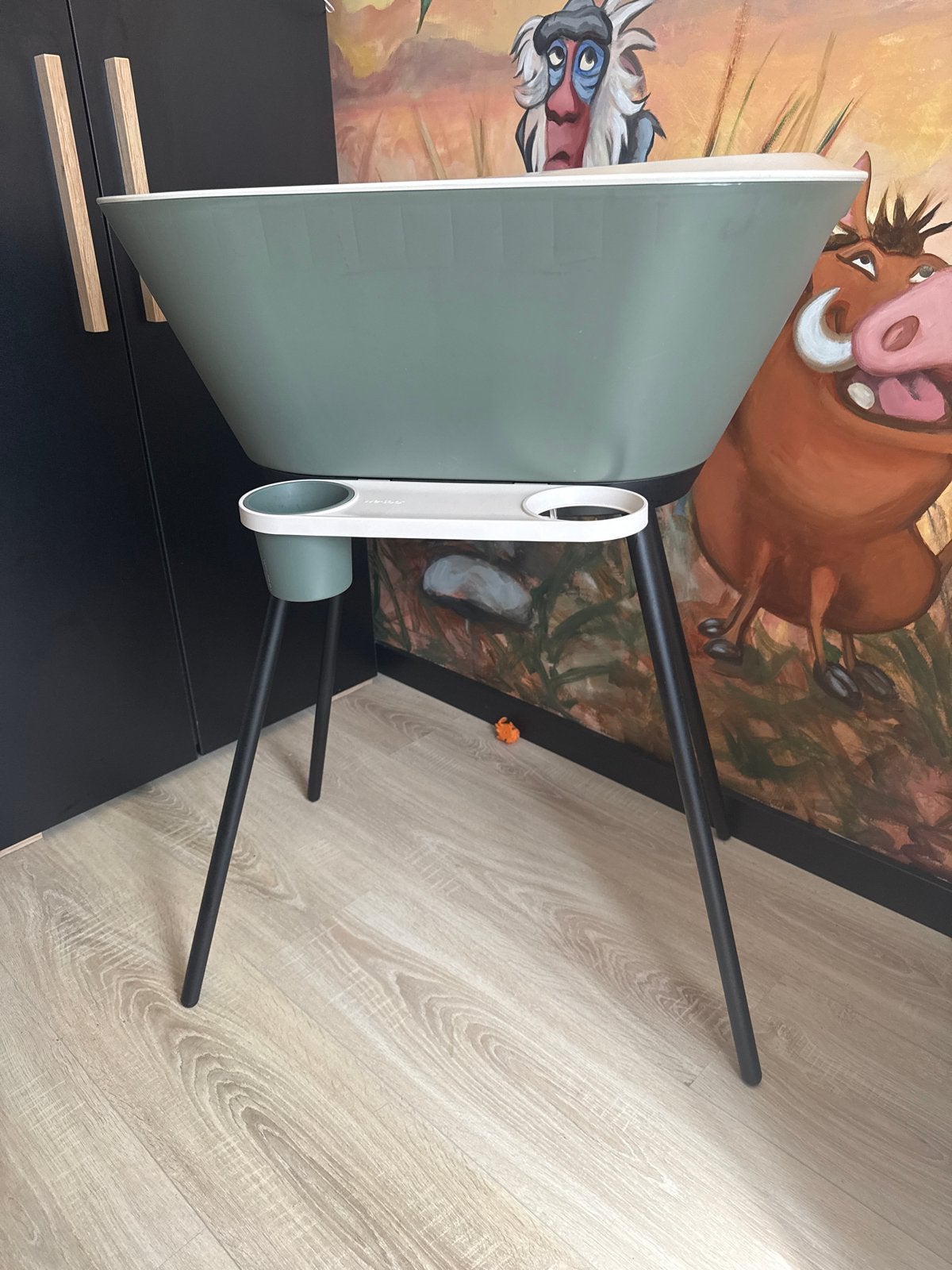 We-Too babybadje met standaard en badzitje, Zo goed als nieuw, Badje, Standaard, Ophalen