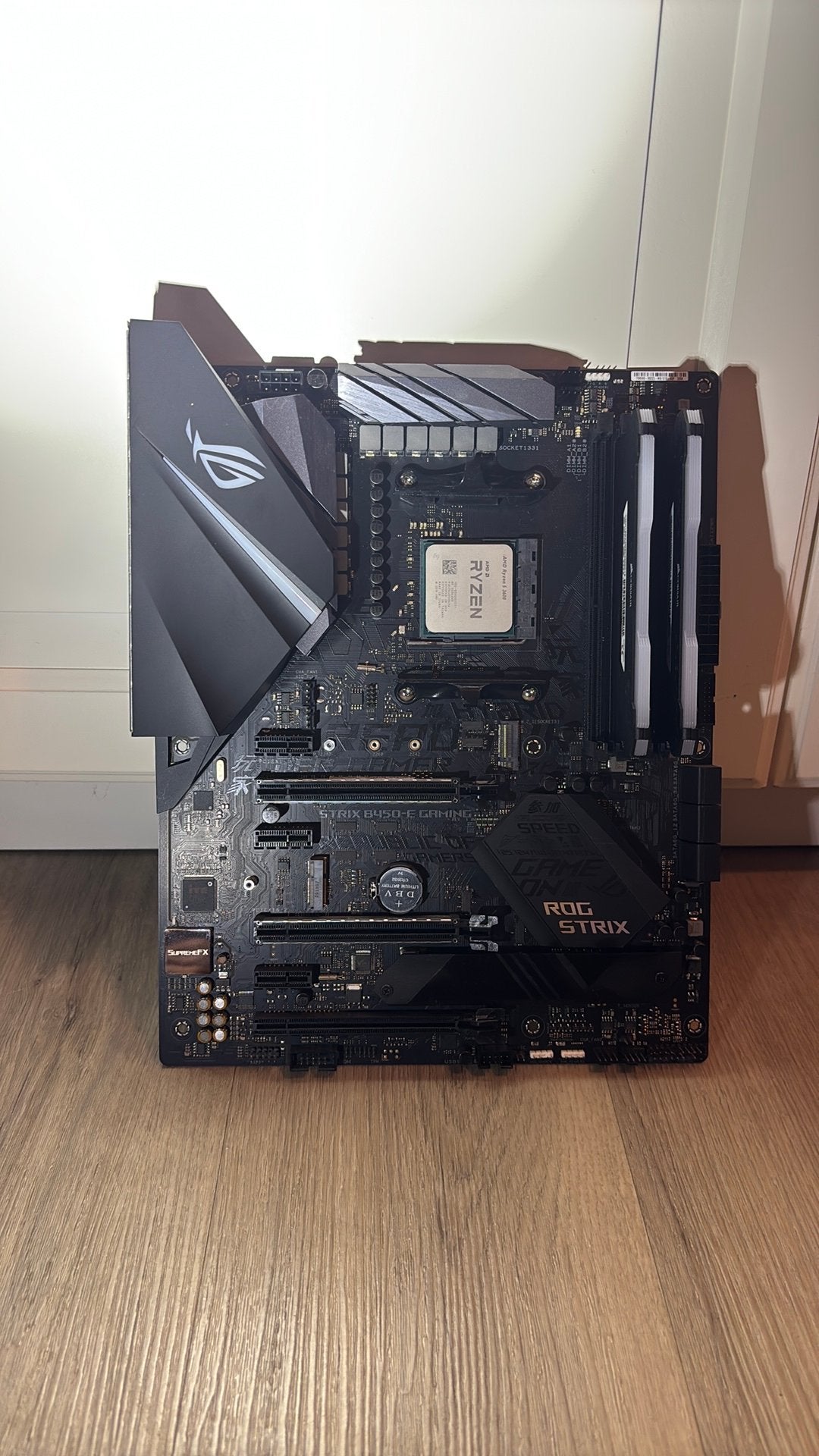 ROG B450 E Ryzen 5 3600 CORSAIR RAM 16GB 3200MHZ, Computers en Software, Ophalen of Verzenden, Zo goed als nieuw, AMD, DDR4