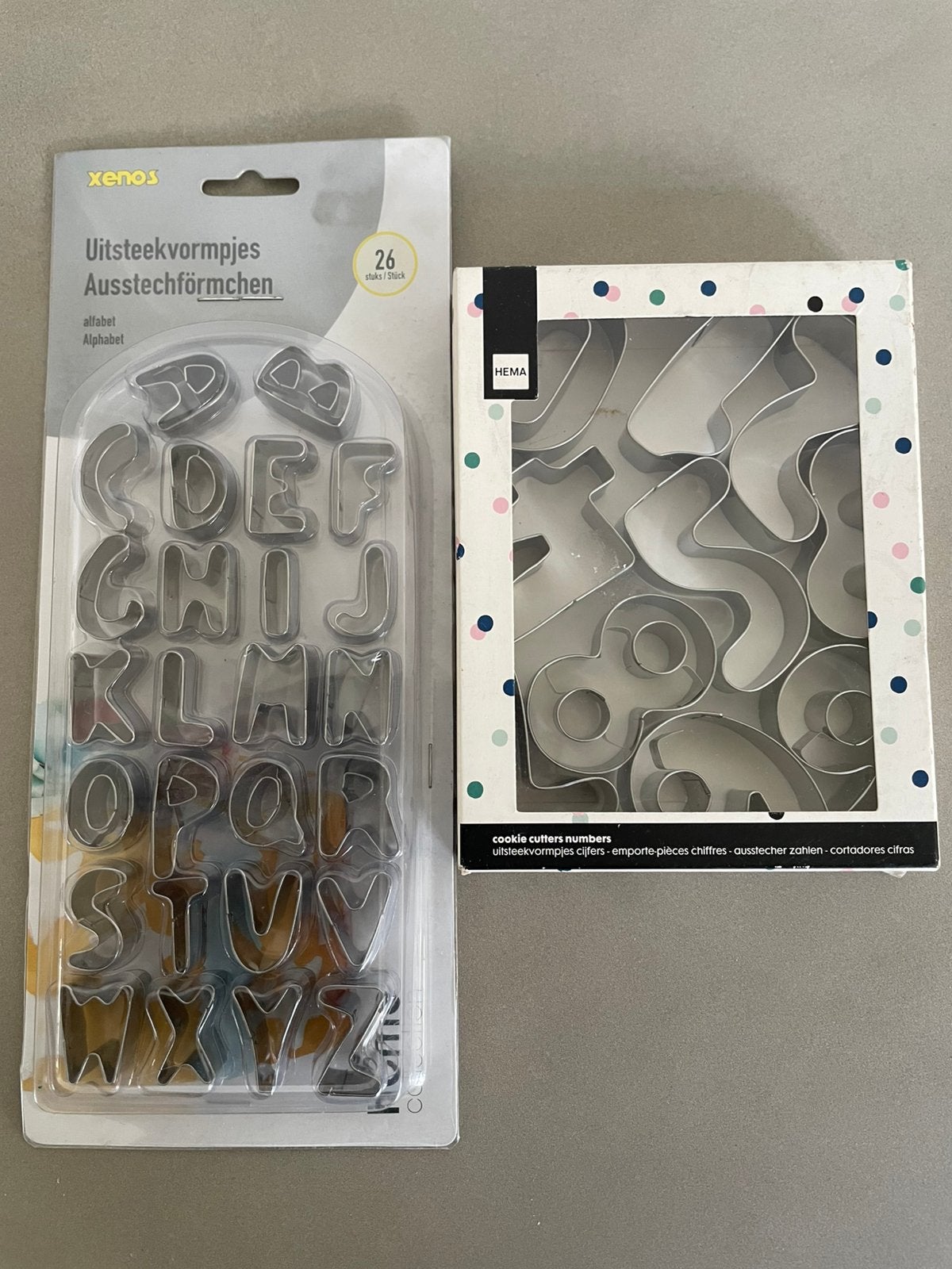 Uitsteekvormpjes bakken/taart cijfers en letters, nieuw!, Ophalen of Verzenden, Nieuw, Taarten, Versiering