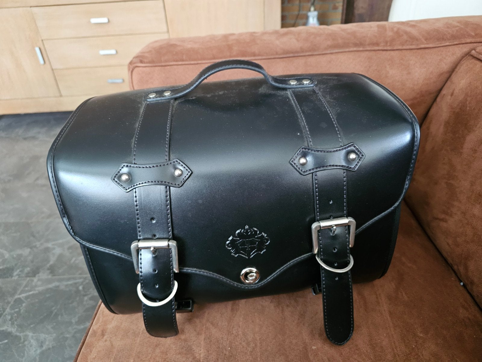 Tas/koffer voor motor / scooter, Fietsen en Brommers, Brommeronderdelen | Scooters, Ophalen