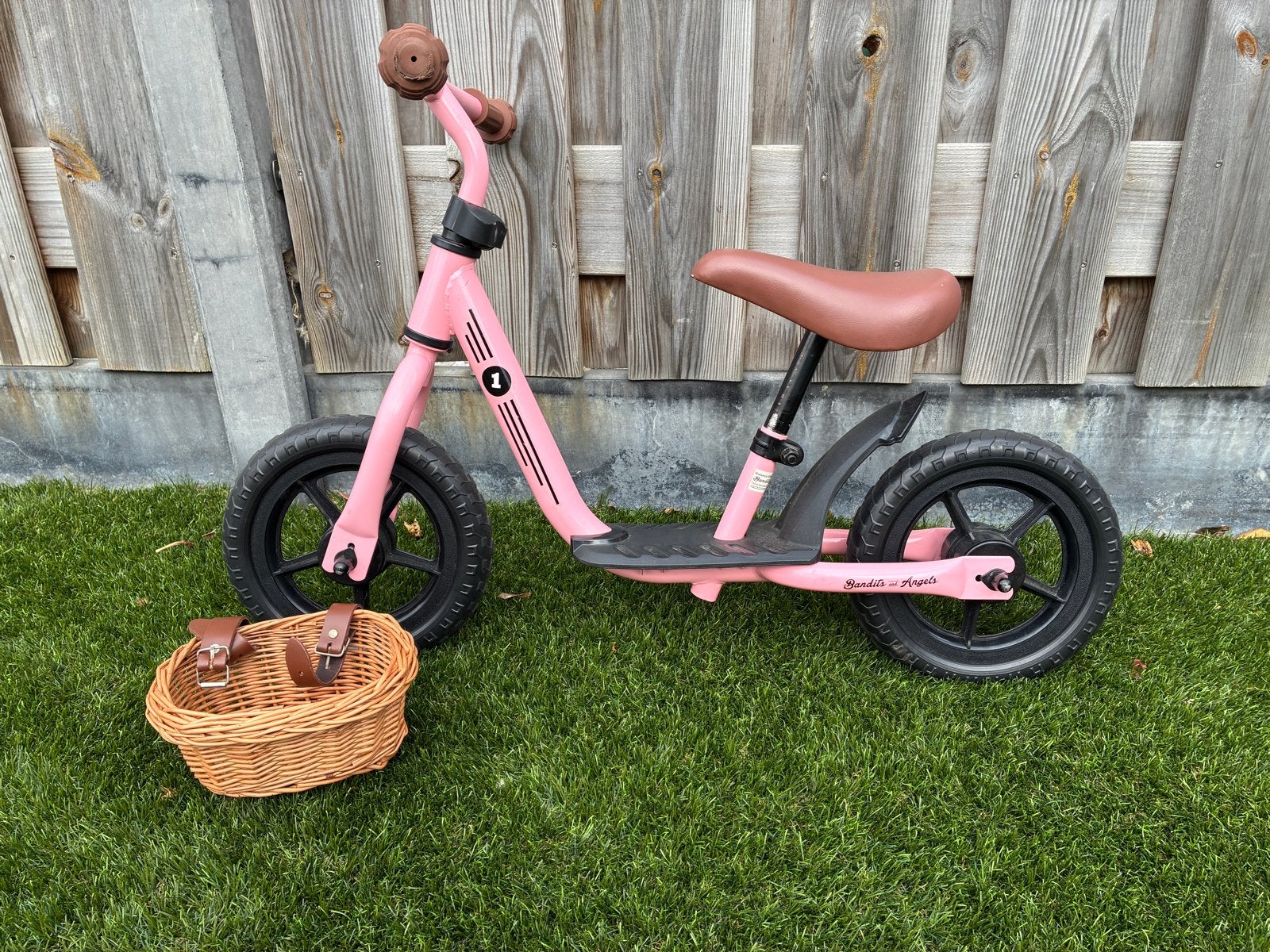 Bandits & Angels loopfiets roze met mandje, Ophalen, Gebruikt, Minder dan 16 inch