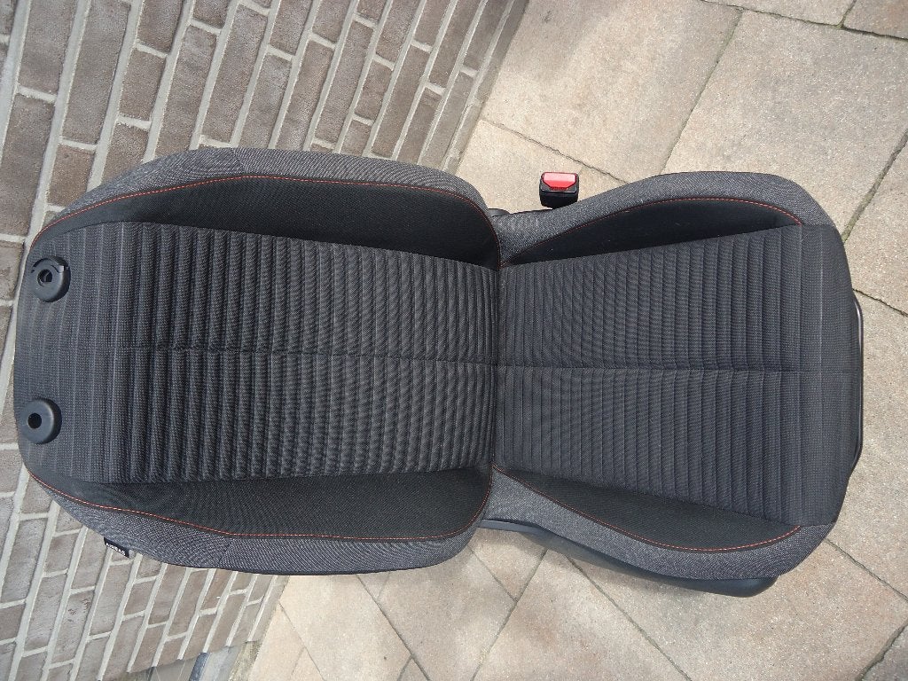 Voorstoel peugeot 2008, Ophalen, Gebruikt, Peugeot