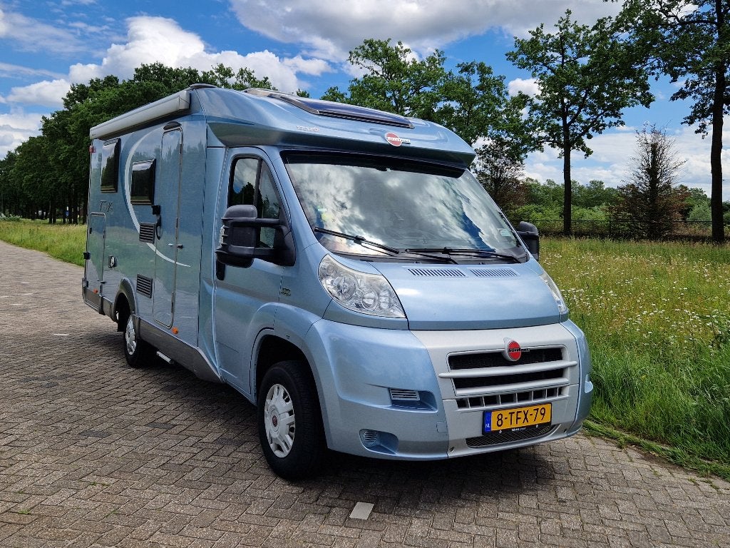 Compacte Bürstner T620 2013 2x Airco Zonnepaneel Fietslift, Koelkast, Luifel, Ringverwarming, Fiat
