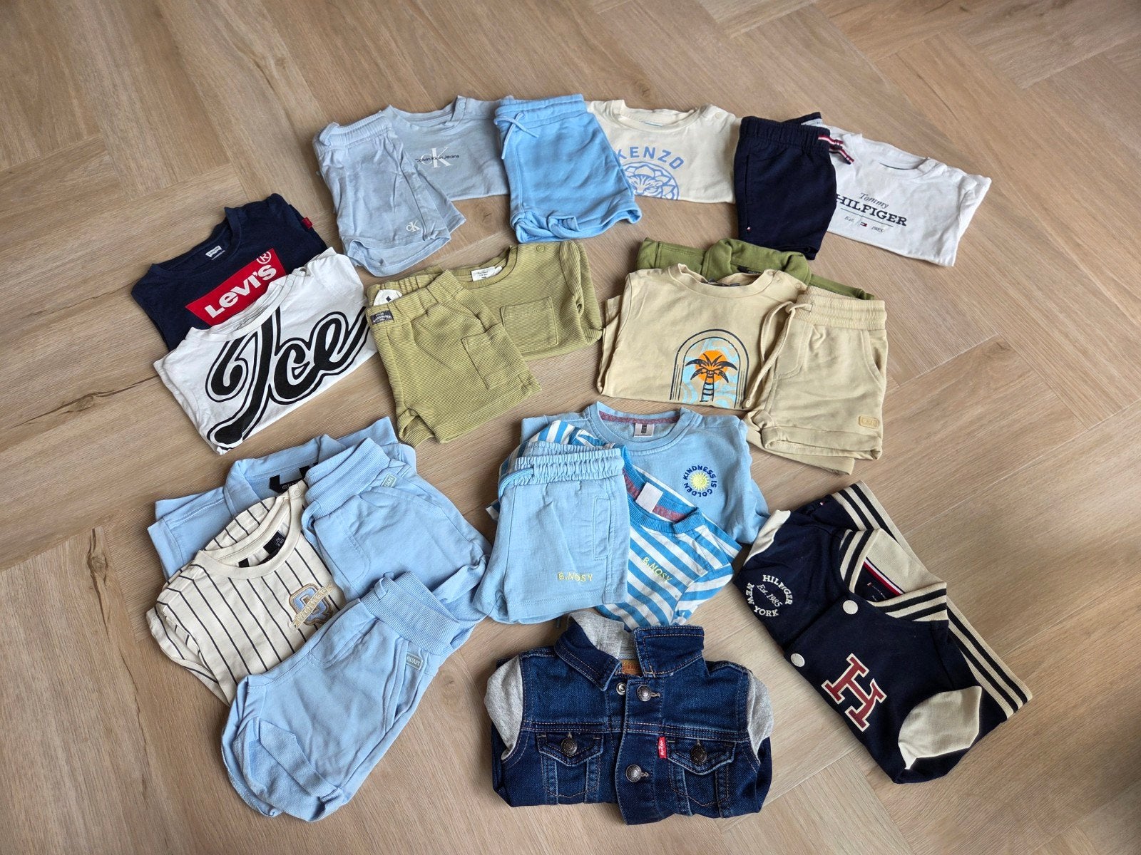 Grote merkkleding bundel jongens maat 74 & 80 – 49 items/set, Kinderen en Baby's, Ophalen of Verzenden, Zo goed als nieuw, Maat 80