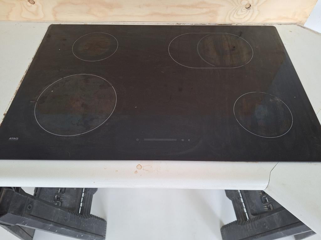 ATAG keramische kookplaat met kookwekker, 735x480mm, Witgoed en Apparatuur, Kookplaten, Ophalen, Gebruikt, Keramisch, 4 kookzones