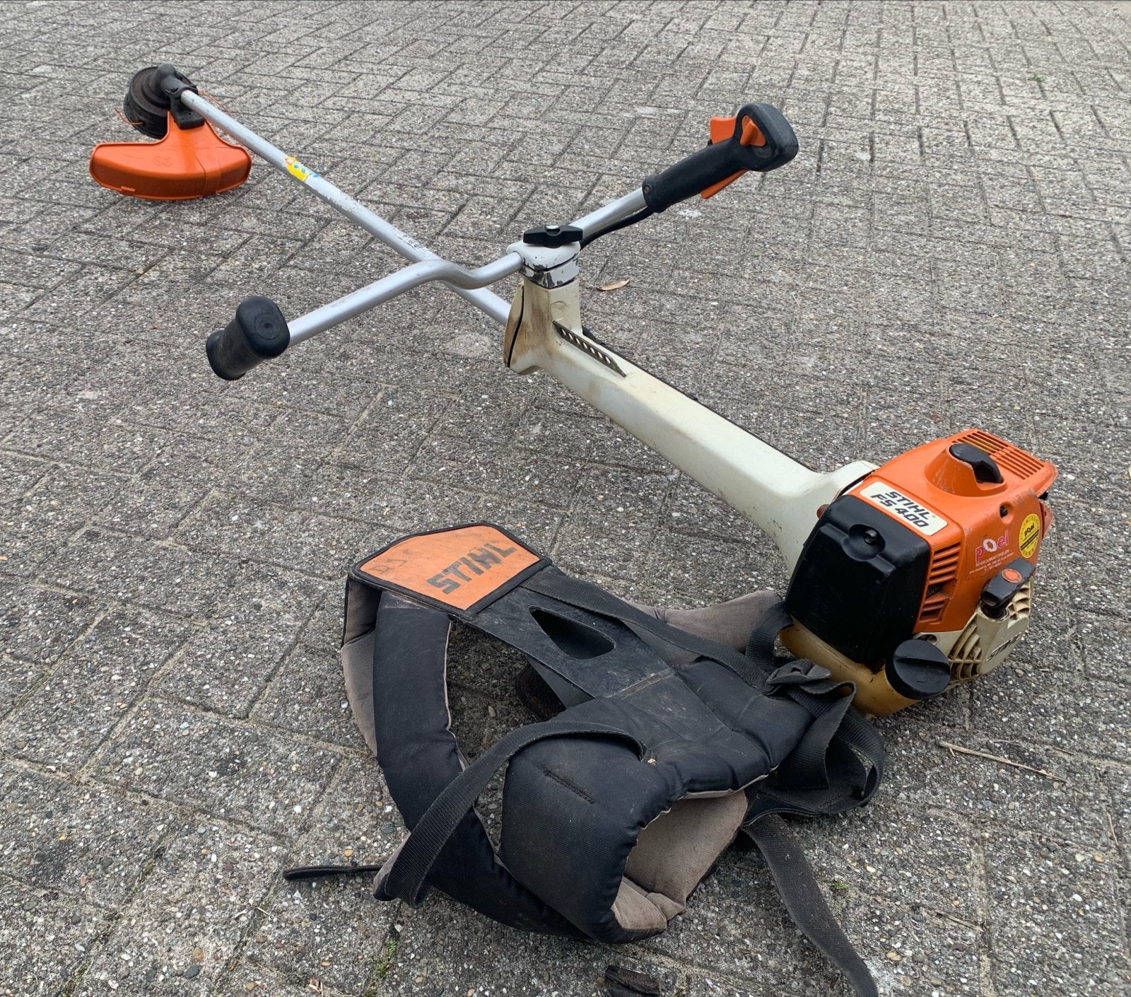 Stihl FS 400 Bosmaaier + harnass - Gereviseerd en Compleet, Tuin en Terras, Ophalen, Zo goed als nieuw, Benzine