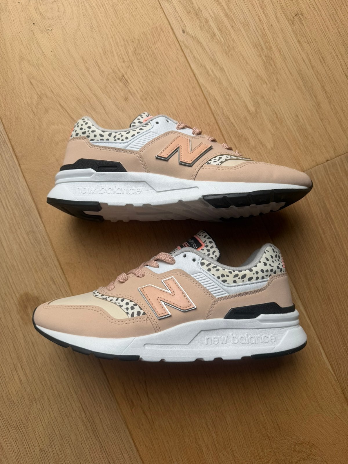 New balance 997H maat 37,5, Overige kleuren, Ophalen of Verzenden, Sneakers of Gympen, Zo goed als nieuw