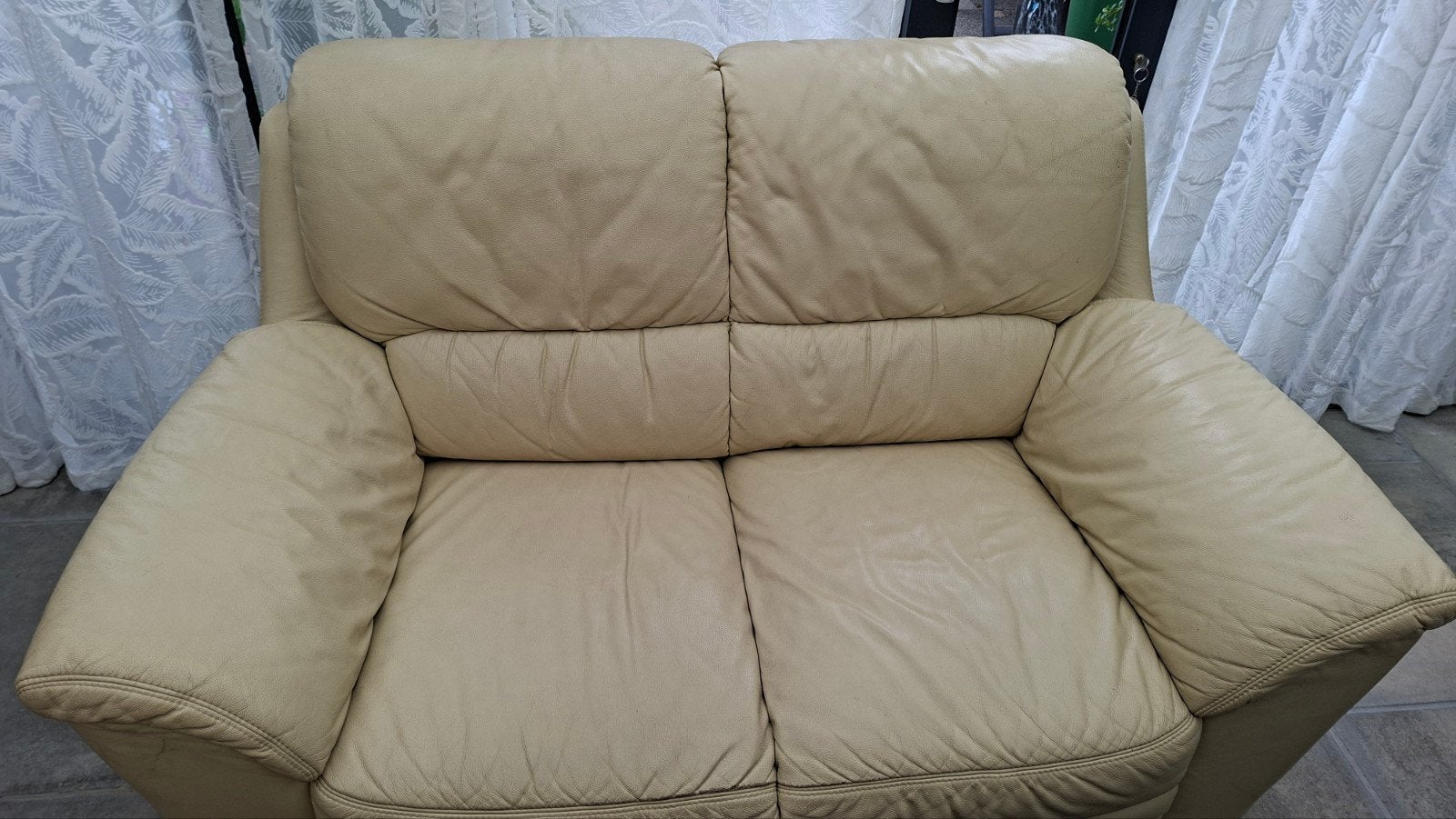 Comfortabele bank met lichte gebruikssporen, Huis en Inrichting, Ophalen, Gebruikt, 150 tot 200 cm, Tweepersoons
