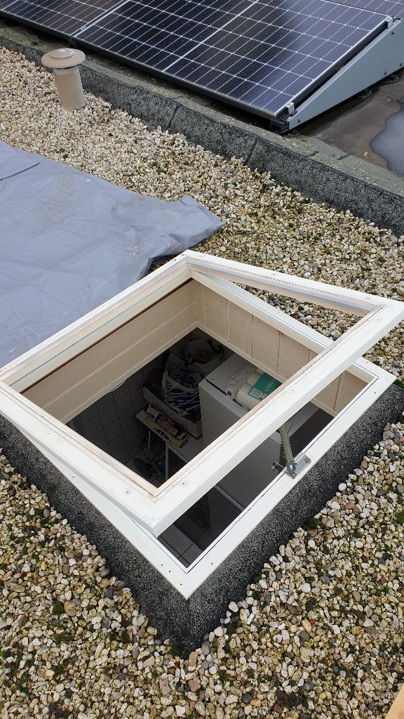 PVC Ventilatie Raamwerk voor lichtkoepel met dagmaat 80x80cm, Doe-het-zelf en Verbouw, Glas en Ramen, Ophalen, Gebruikt, 80 tot 120 cm