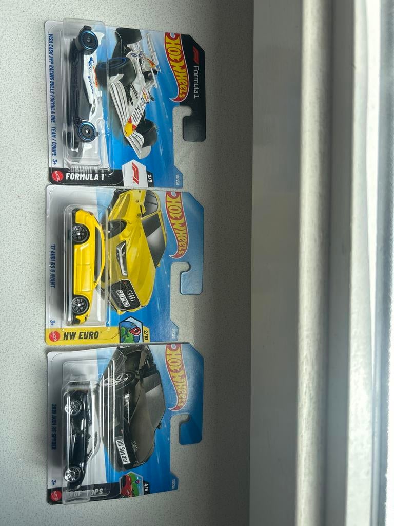 Hot Wheels 1:64 Auto - Formule 1, Audi RS 6, R8 Spyder, Ophalen of Verzenden, Nieuw