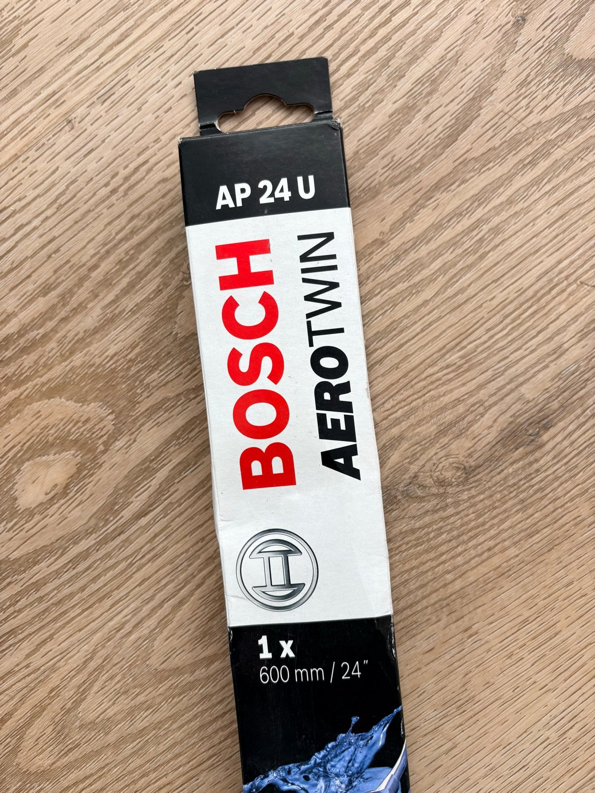 Nieuwe Bosch Aerotwin ruitenwisser AP 24 U, Ophalen, Nieuw, Universele onderdelen