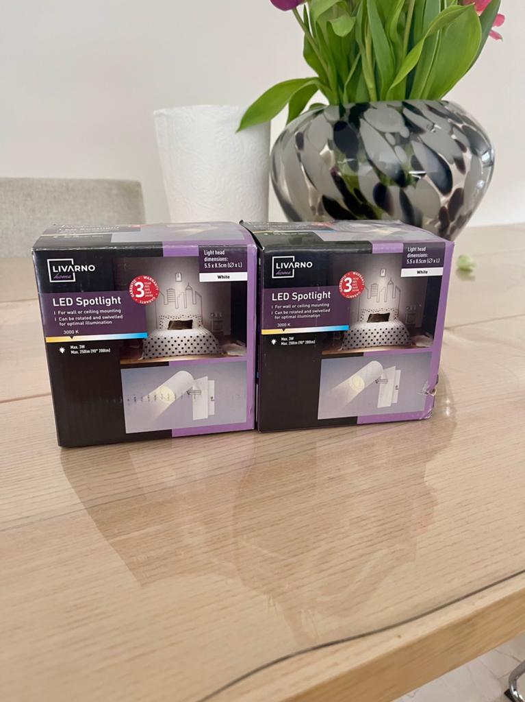 2x Livarno Home LED Spotlichten - Wit, Draaibaar, Huis en Inrichting, Lampen | Spots, Ophalen of Verzenden, Nieuw, Plafondspot of Wandspot