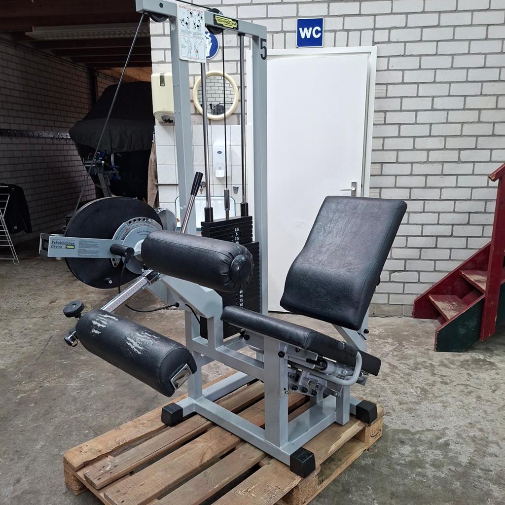 Technogym  Seated Leg Curl.  110 kilo Stack, Ophalen, Zo goed als nieuw, Overige typen