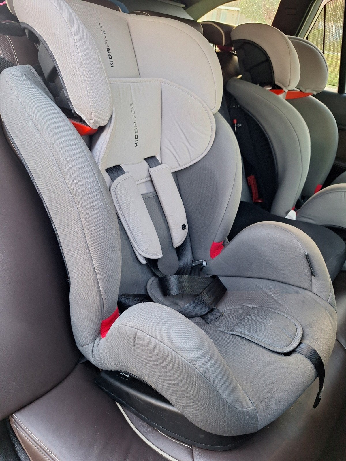 Kids River autostoel groep 1/2 met ligstand (per stuk), Autogordel, 9 t/m 18 kg, Slaapstand, Zo goed als nieuw