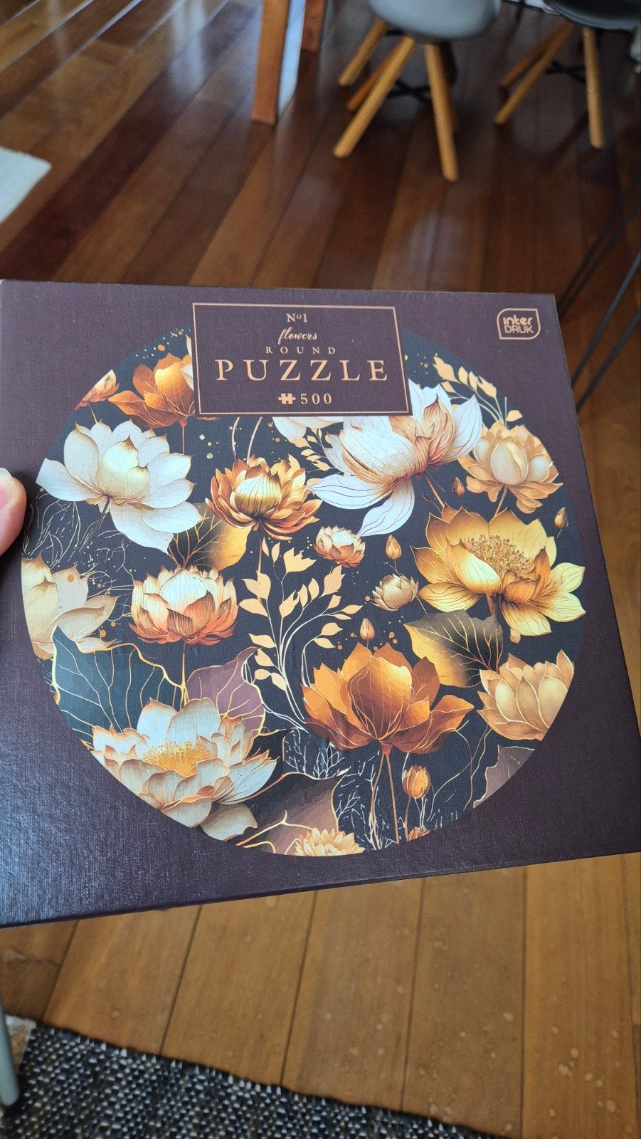 Twee puzzels: rond 500 stukjes en fluorescerend 1000 stukjes, Hobby en Vrije tijd, Ophalen, 500 t/m 1500 stukjes, Zo goed als nieuw