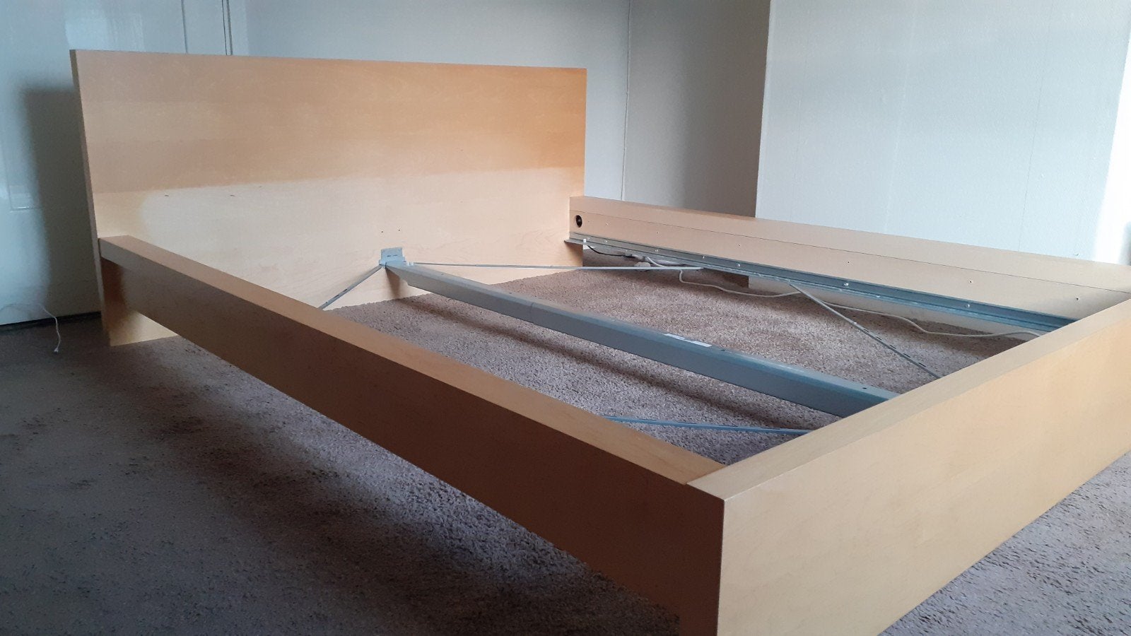 IKEA tweepersoonsbed (160x200) met lattenbodems