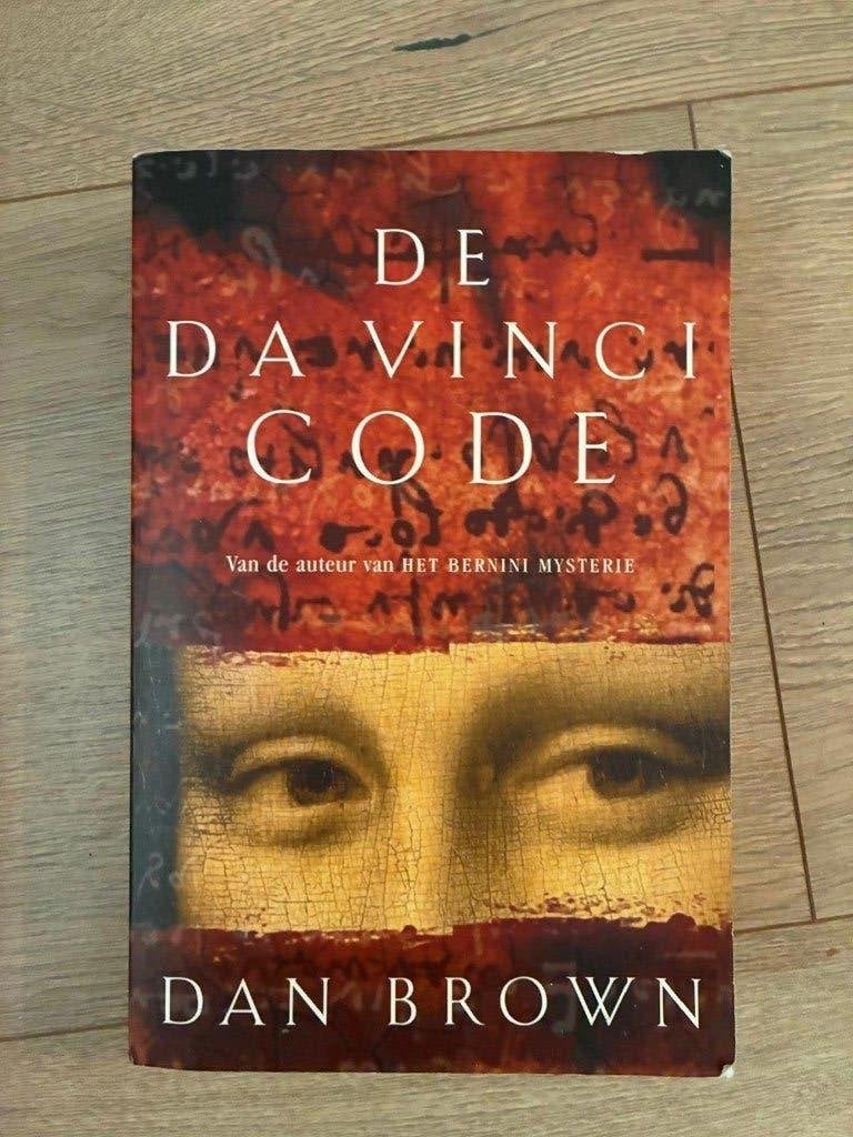 De Davinci code Dan Brown, Ophalen of Verzenden, Gelezen