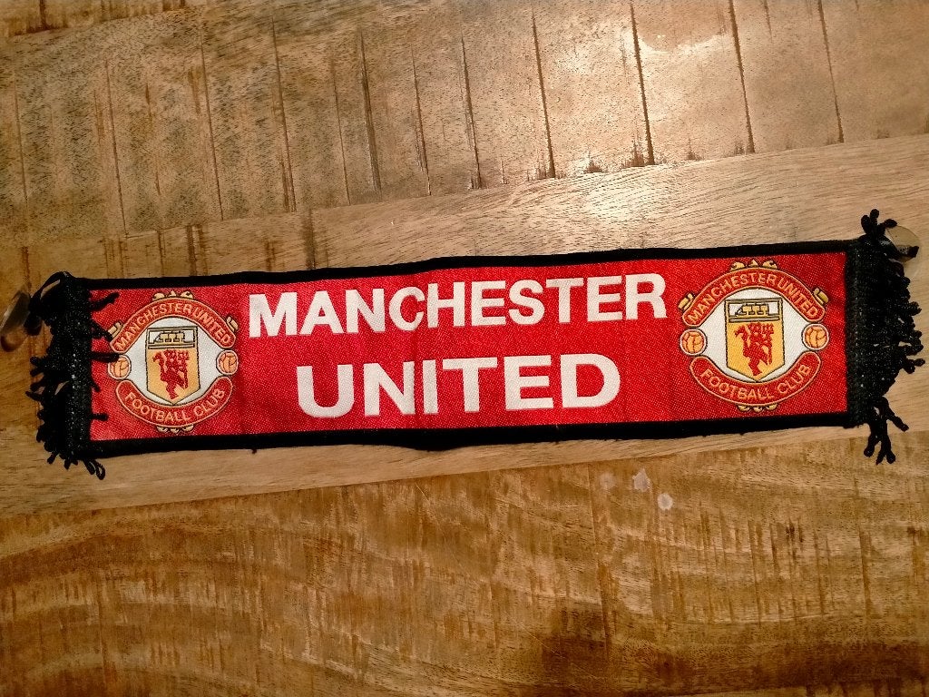 Manchester United voetbal vaantje club vintage met zuignap, Ophalen of Verzenden, Gebruikt, Buitenlandse clubs, Vaantje of Sjaal