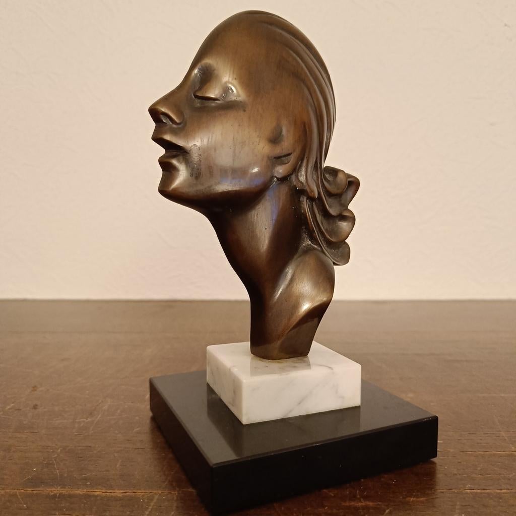 Bronzen Art Deco vrouwen hoofd op marmer., Antiek en Kunst, Kunst | Beelden en Houtsnijwerken, Ophalen of Verzenden