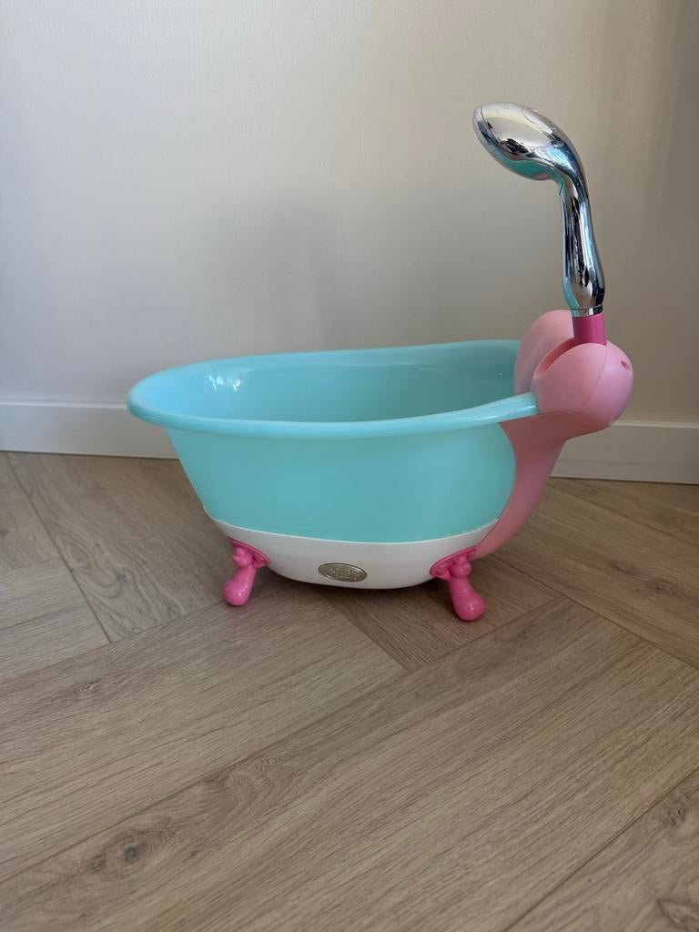 BABY born Poppenbad met automatische douche, licht & geluid, Kinderen en Baby's, Speelgoed | Poppen, Ophalen of Verzenden, Gebruikt