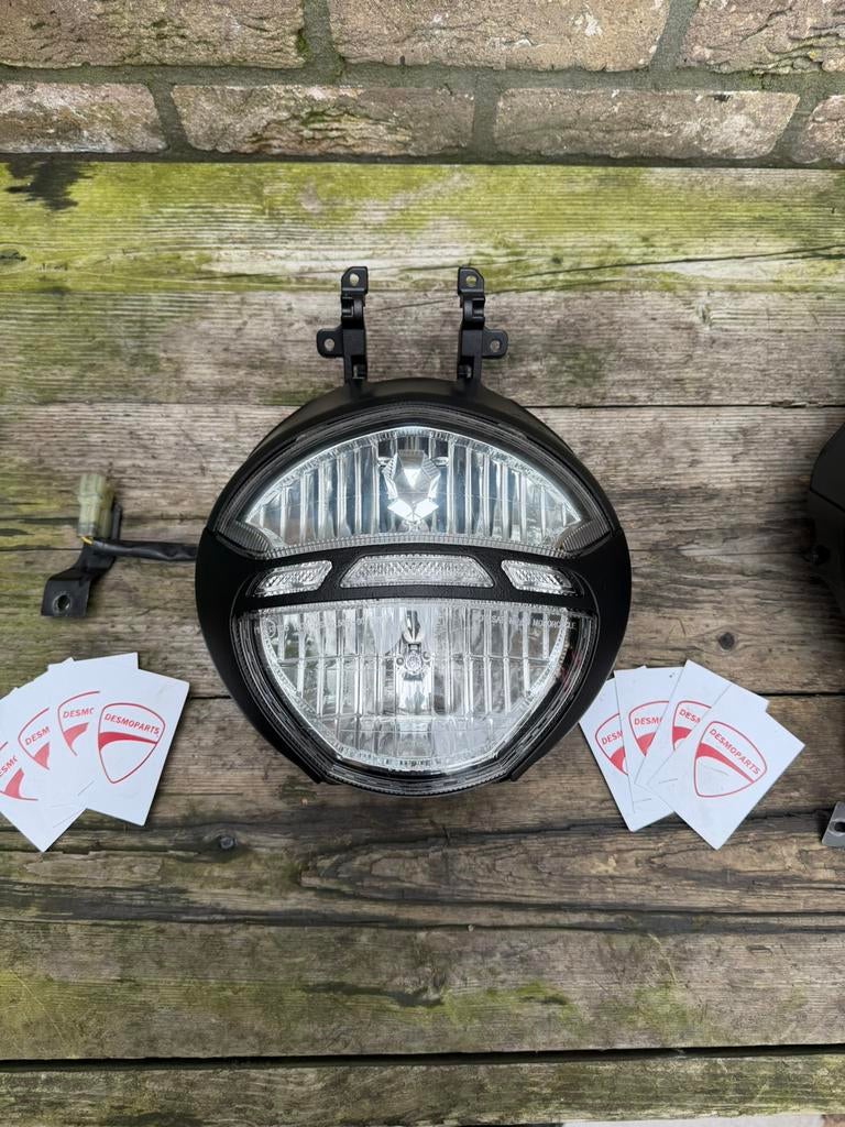Ducati monster 1100 796 originele koplamp caferacer etc, Ophalen of Verzenden