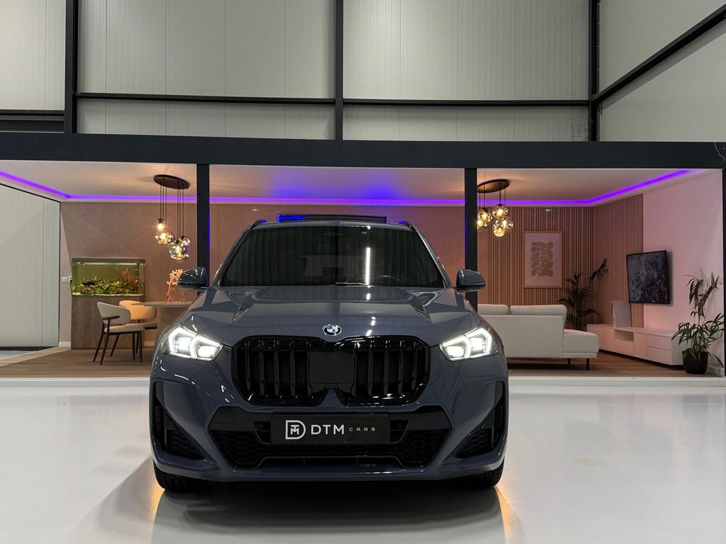 BMW X1 BMW sDrive20i M Sport Pano Sportstoelen ACC Trekhaak, 1525 kg, 156 pk, Bedrijf, Hybride Elektrisch/Benzine