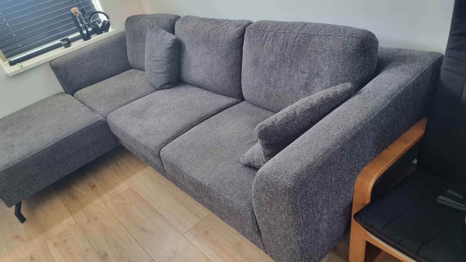 Bank - Seats en Sofas, Ophalen, Zo goed als nieuw, Stof