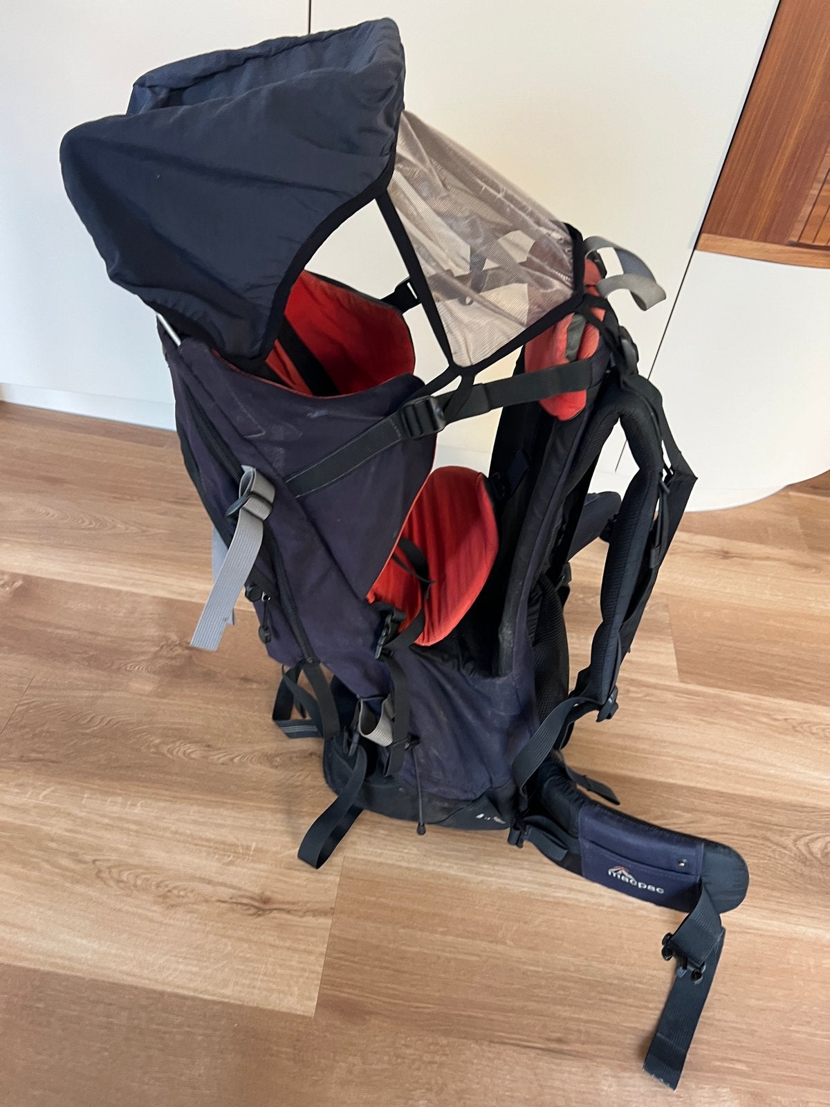 Macpac Vamoose Draagzak met zonnekap en regenhoes, Gebruikt, Rug, Draagzak, Ophalen
