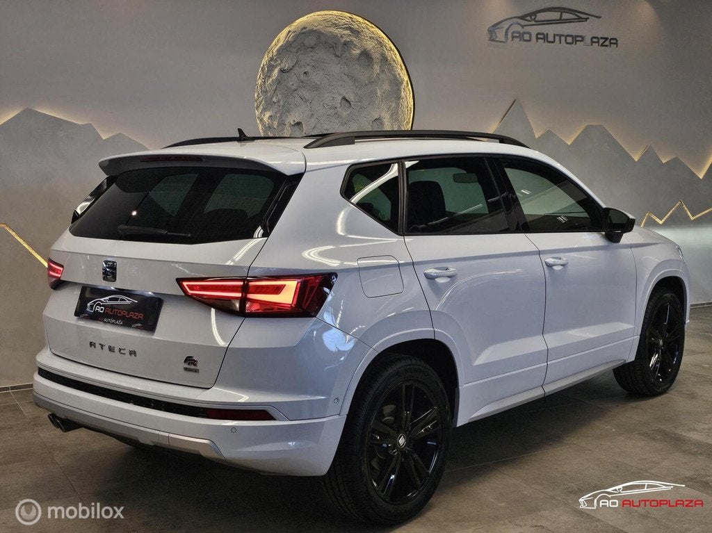 Seat Ateca 2.0 TSI FR 4DRIVE Panorama/360 camera/Trekhaak/Be, Automaat, 1441 kg, Automatische klimaatregeling, Zwart