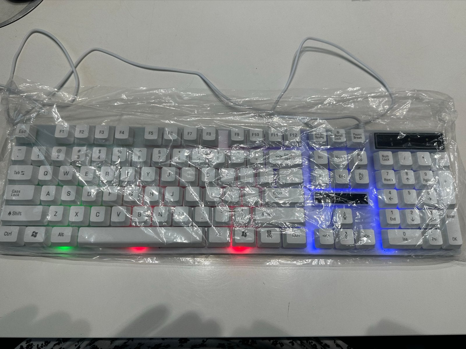 Nieuw Gaming Toetsenbord en Muis Set - RGB Verlichting, Computers en Software, Toetsenborden, Gaming toetsenbord, Nieuw, Ophalen of Verzenden