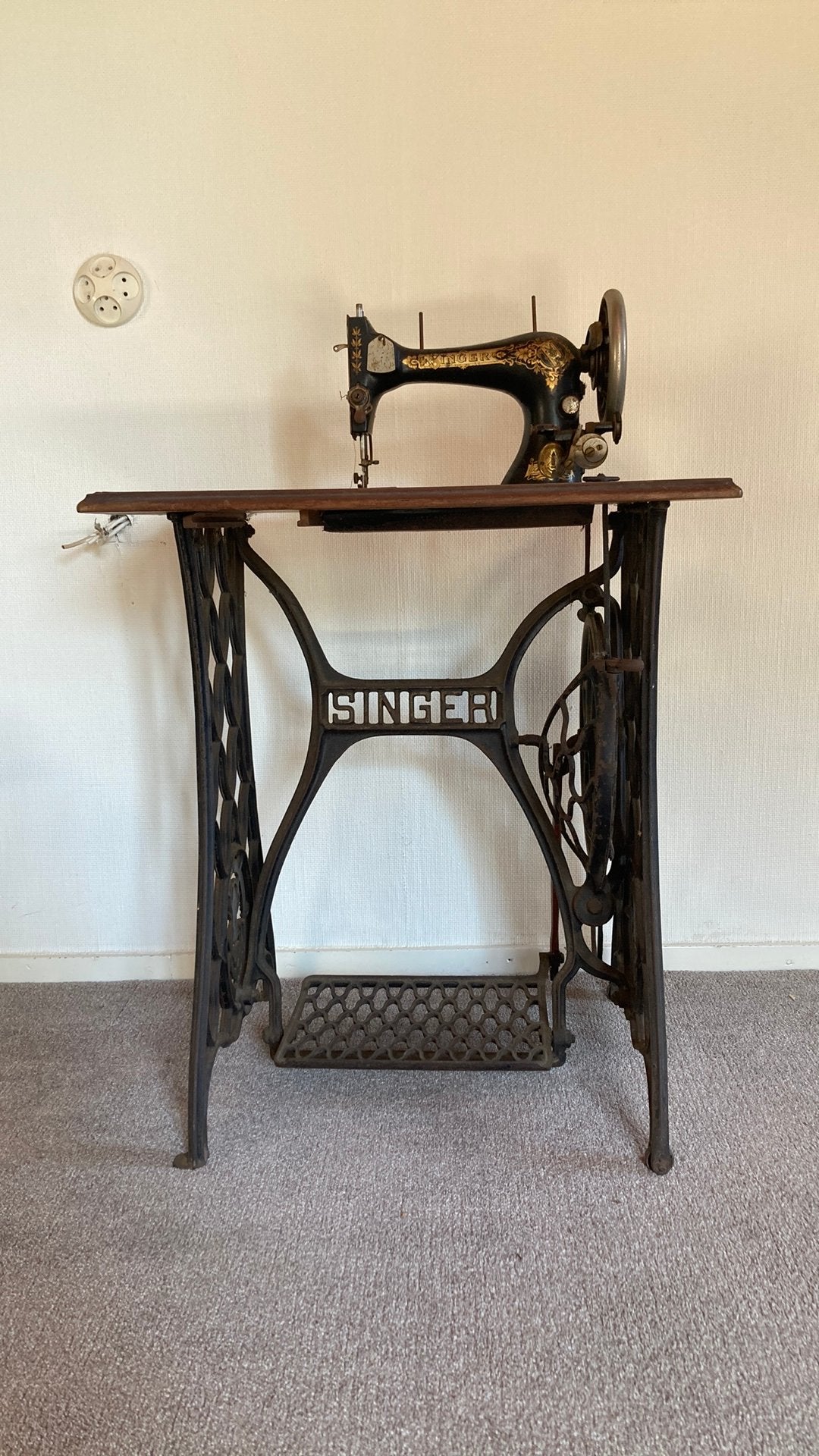 Prachtige authentieke Singer trapnaaimachine, Ophalen