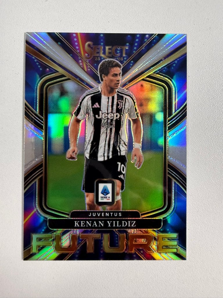 21 Kenan Yildiz Silver Future Select Serie A 2025-26, Ophalen of Verzenden, Nieuw, Buitenlandse clubs, Poster, Plaatje of Sticker