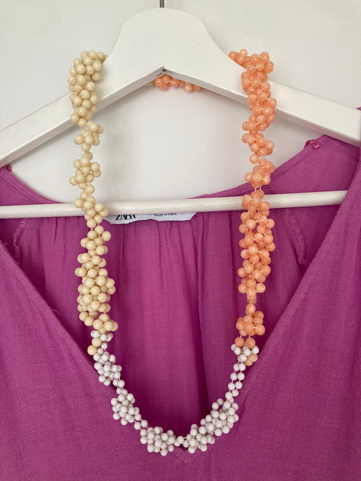 Mooie KETTING  jewellery uniek design, Sieraden, Tassen en Uiterlijk, Ophalen of Verzenden, Zo goed als nieuw, Beige, Overige materialen