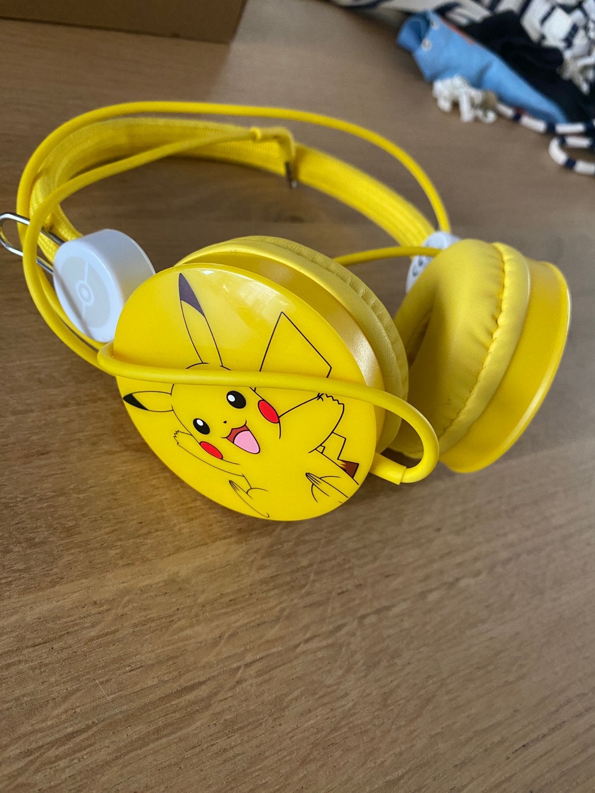 Pokemon Pikachu koptelefoon., Ophalen of Verzenden, Gebruikt