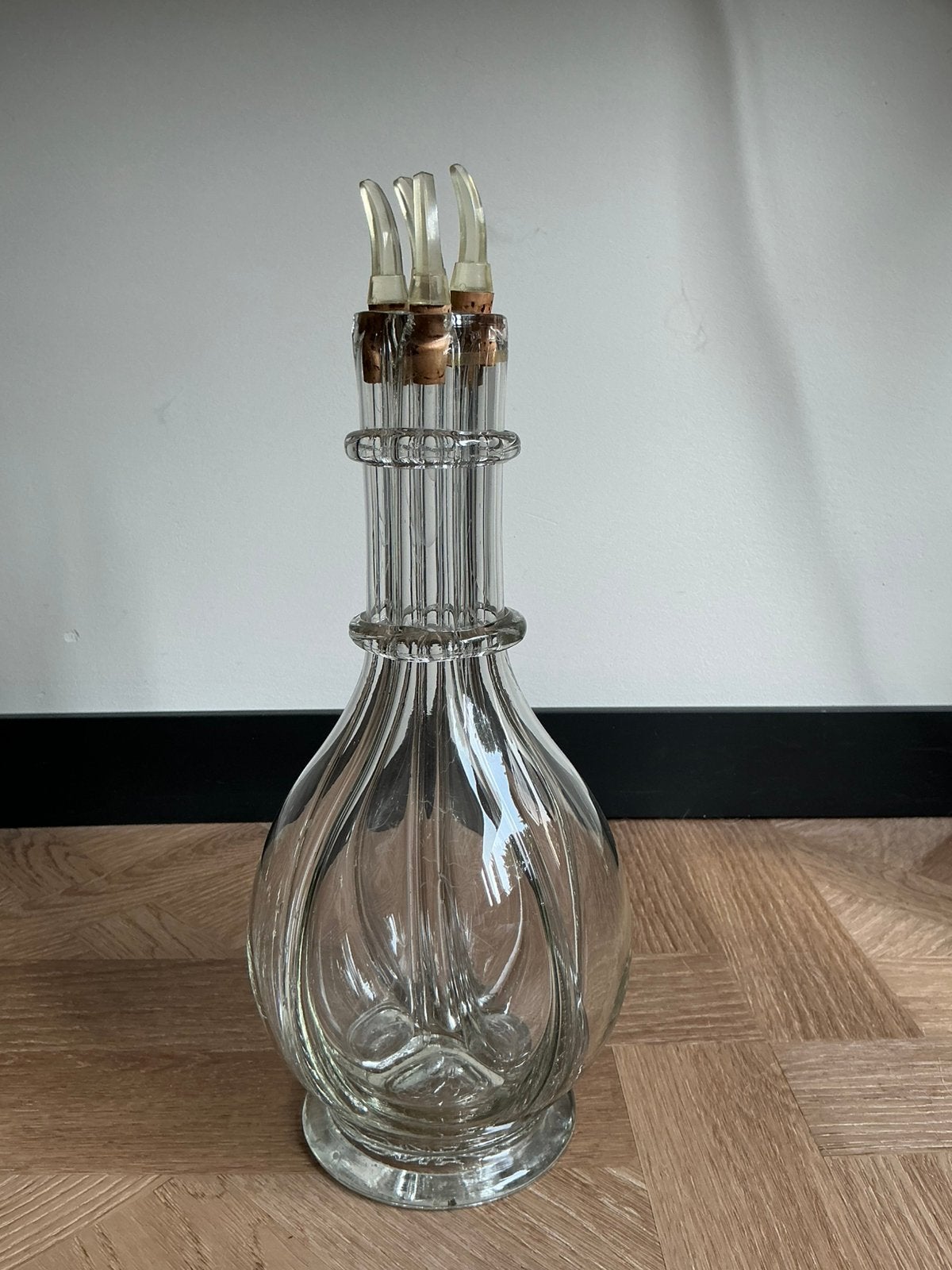Vintage 4 kamers fles,handgeblazen olie en azijn fles,karaf, Antiek en Kunst, Ophalen of Verzenden