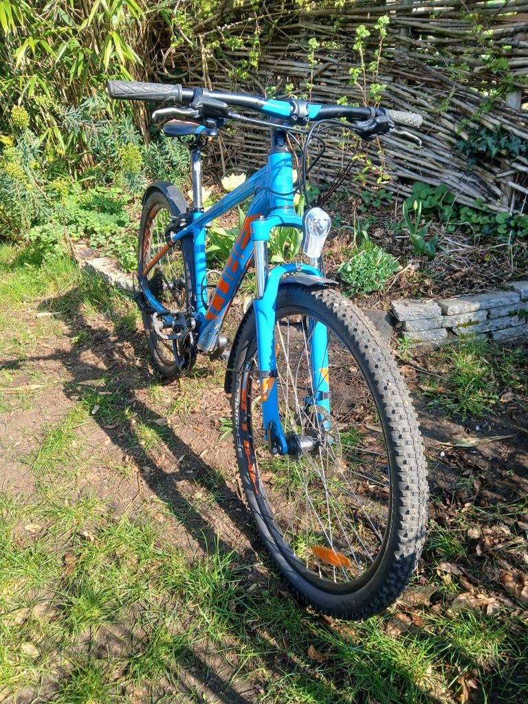 Cube Aim pro Mountainbike  27,5 inch wielen. Frame 16 inch, Fietsen en Brommers, Fietsen | Mountainbikes en ATB, Gebruikt, Hardtail