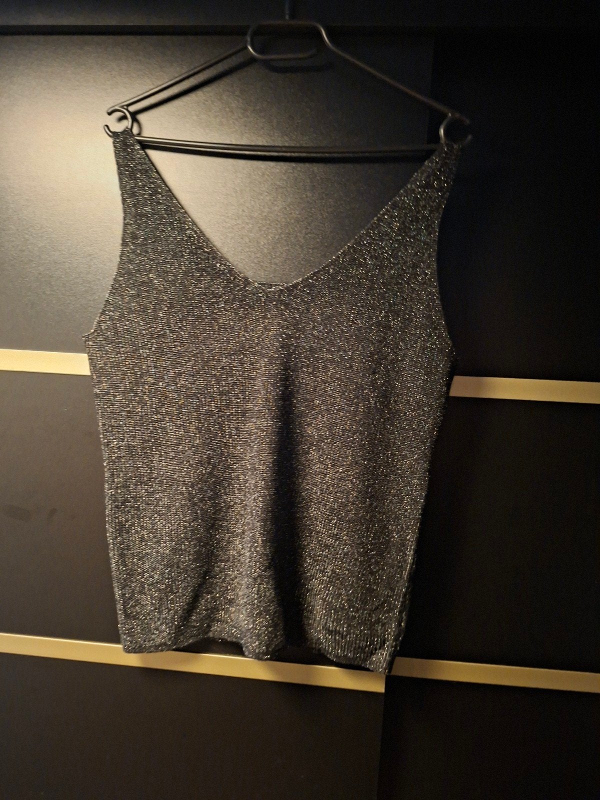 Zilverkleurige glittertop van True Spirit, maat L, Kleding | Dames, Tops, Zwart, Maat 42/44 (L), Ophalen of Verzenden, Zonder mouw