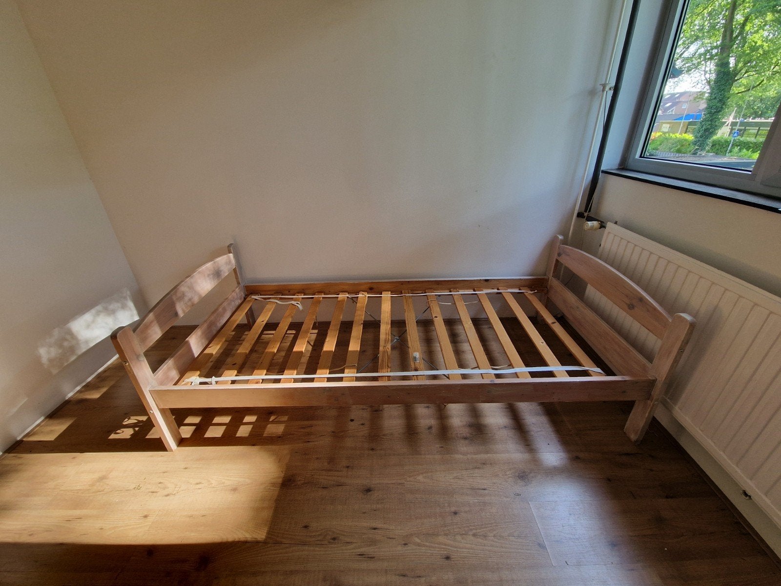 Eenpersoonsbed 90x200 cm - Hout, Ophalen, Gebruikt, 90 cm, Eenpersoons