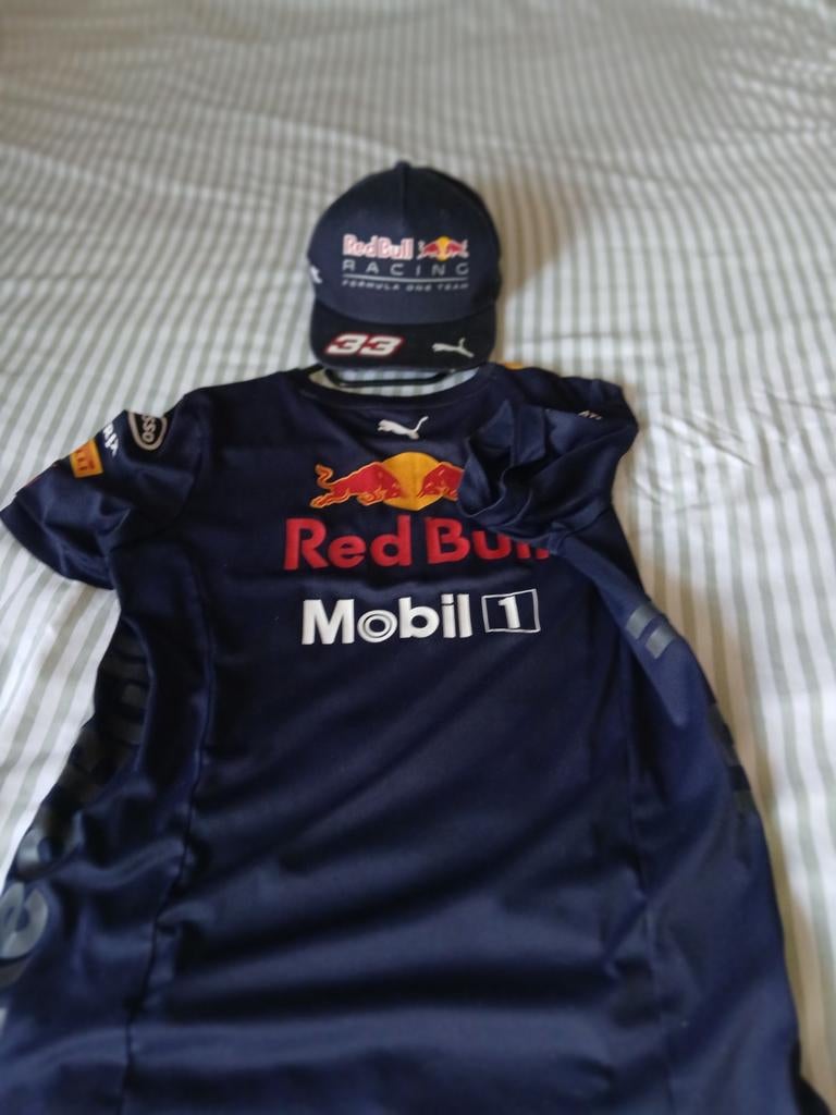 Red Bull Racing F1 Shirt + Cap - Kindermaat, Kinderen en Baby's, Ophalen of Verzenden, Zo goed als nieuw, Red Bull Racing, Jongen of Meisje